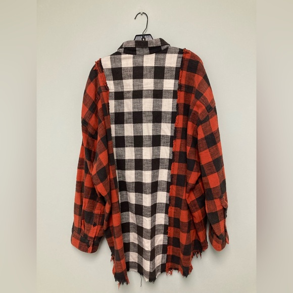 R13 WHITE & RED DROP NECK COMBO WORK SHIRT. Size Large - Picture 9 of 13